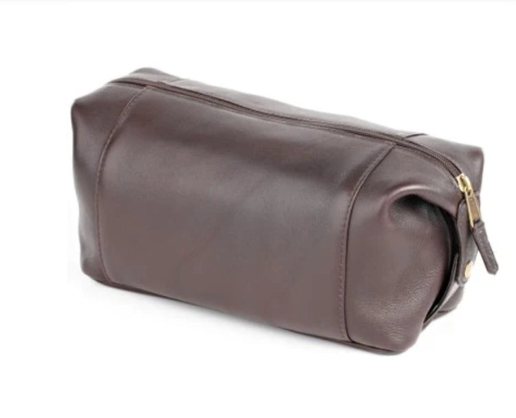 COLLAPSIBLE LEATHER SNAP SHAVE AND COSMETIC CASE - South of Hampton